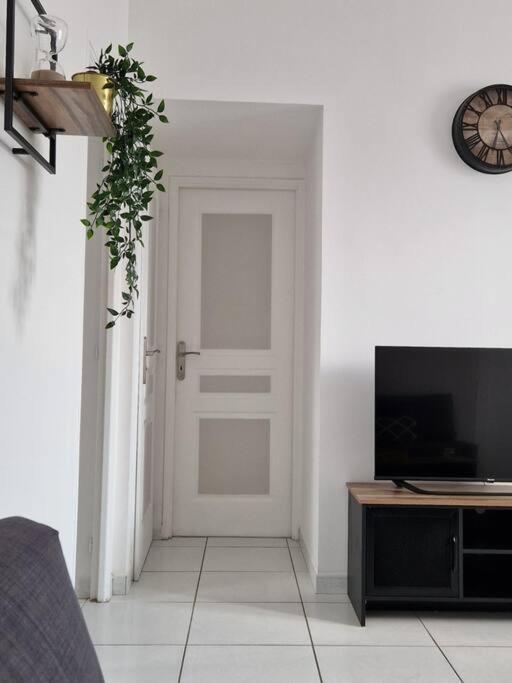 Appart 10 Minutes De Rouen Oissel Extérieur photo